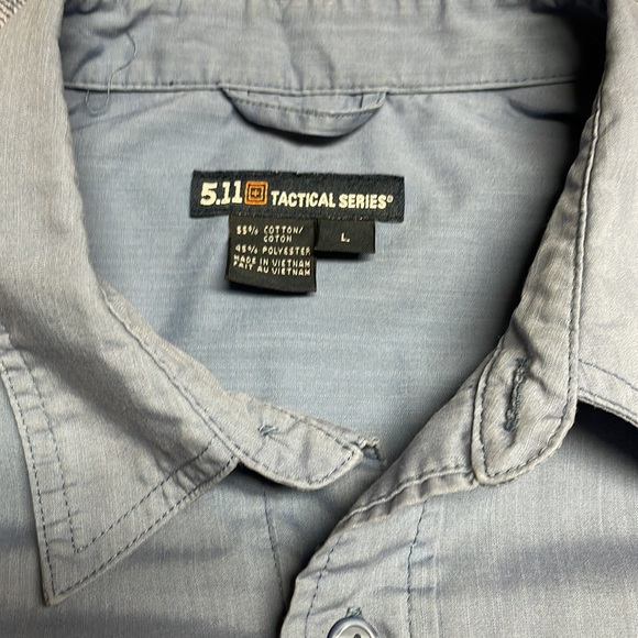 5.11 Tactical button down shirt - Picture 3 of 6